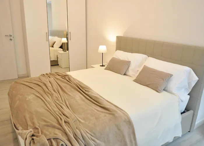 Centrale, Vicino Stazione Apartament